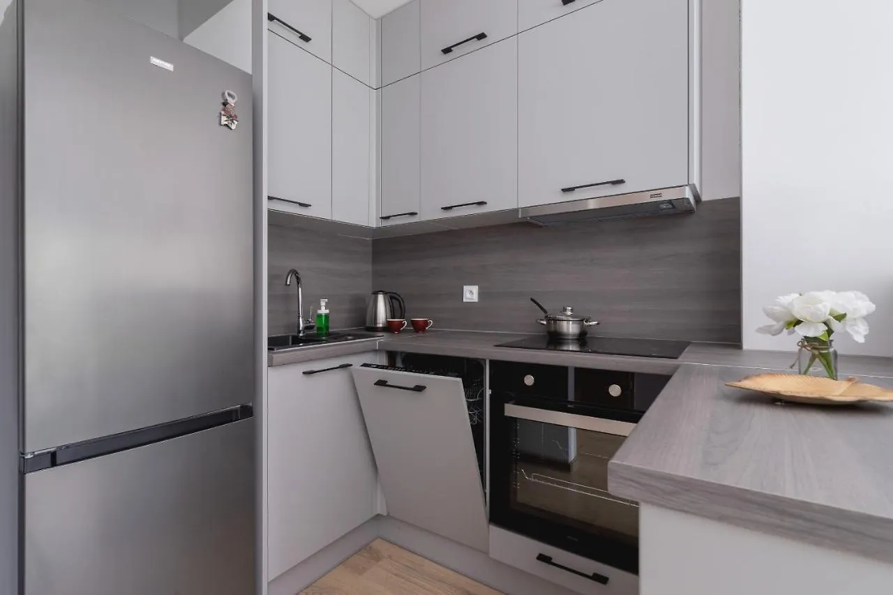 Family Apartment With Parking & Terrace By Noclegi Renters Kraków