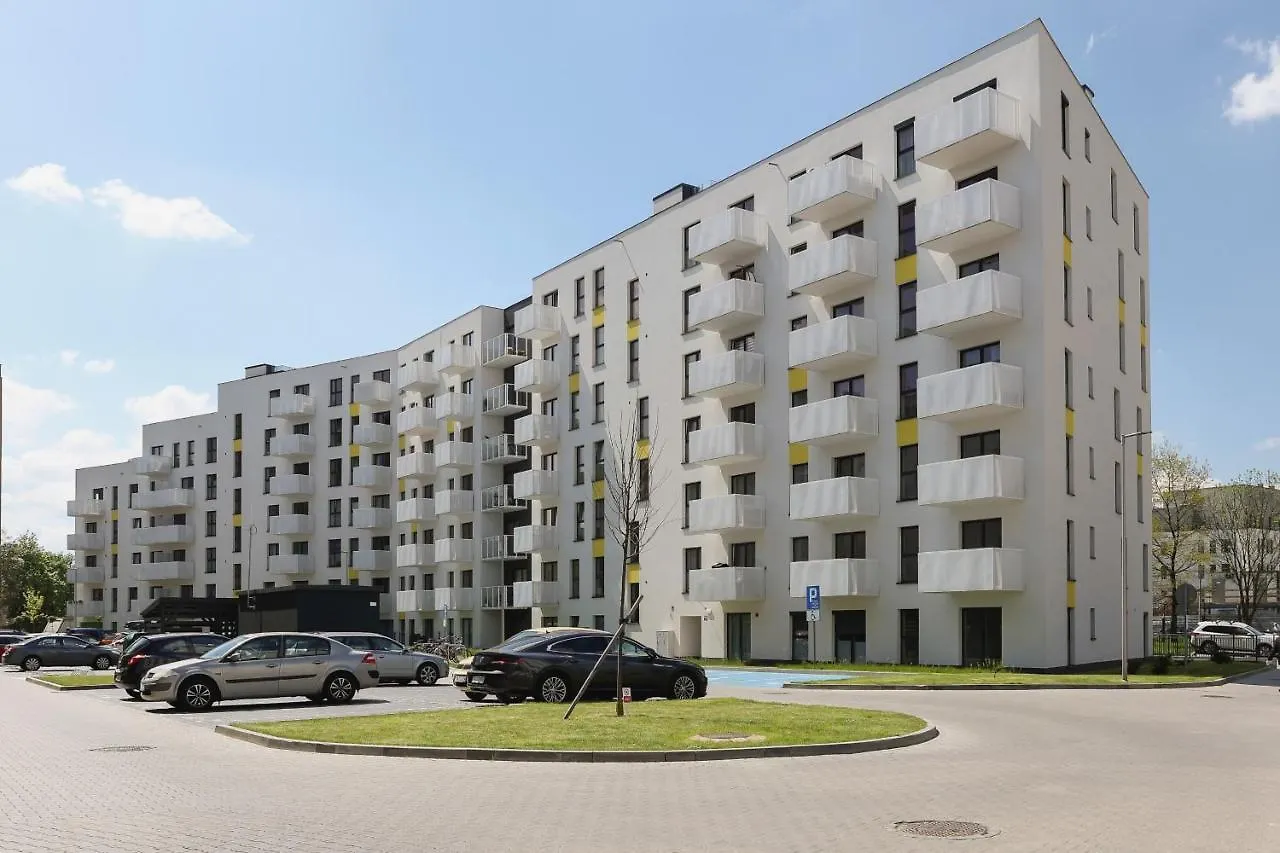 Family Apartment With Parking & Terrace By Noclegi Renters Krakow