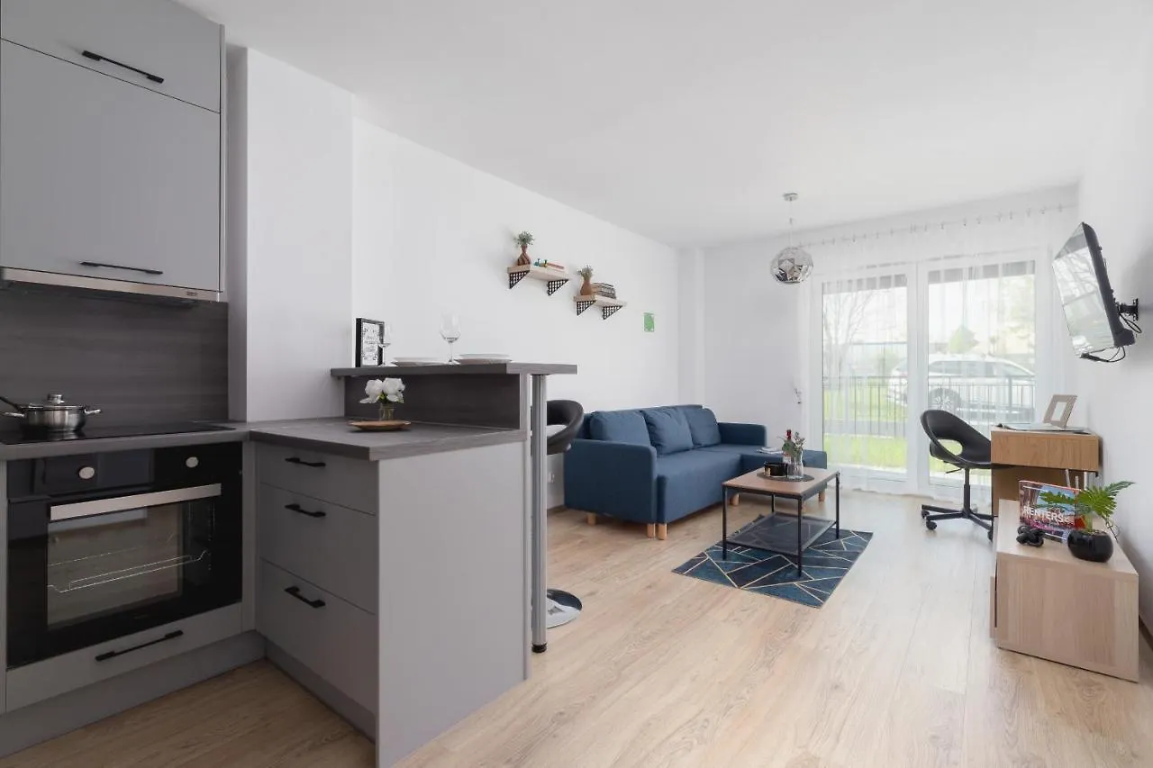 Family Apartment With Parking & Terrace By Noclegi Renters Krakow