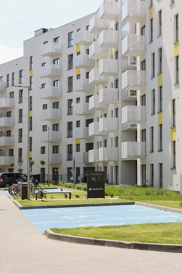 Family Apartment With Parking & Terrace By Noclegi Renters Krakow